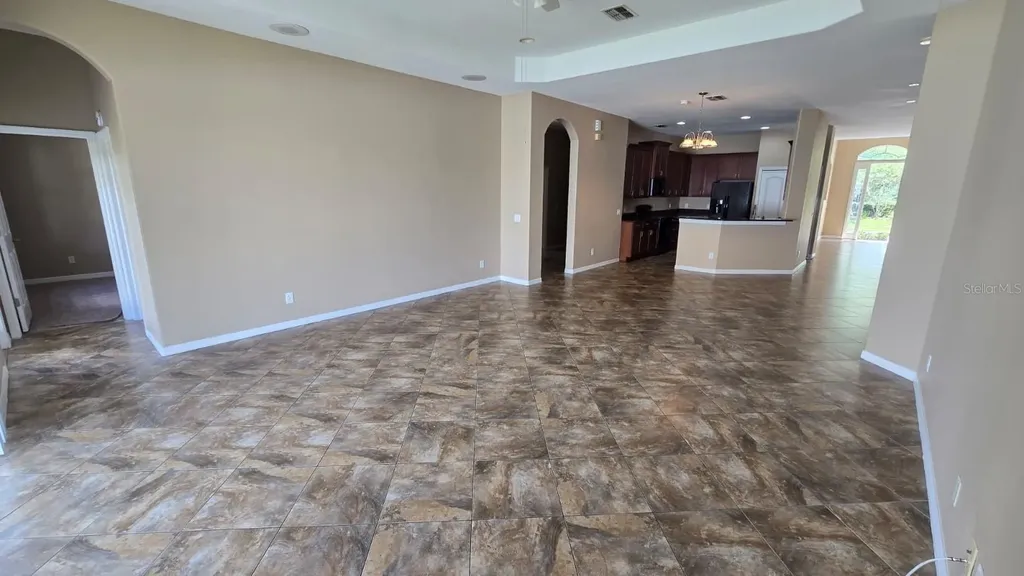 20018 Oakflower Avenue Tampa FL 33647