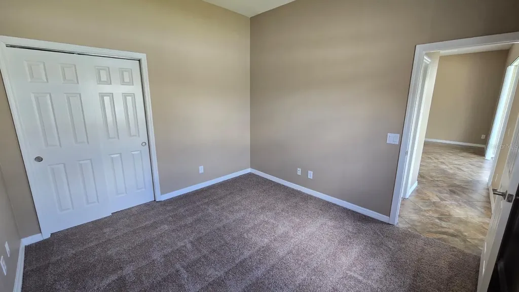 20018 Oakflower Avenue Tampa FL 33647