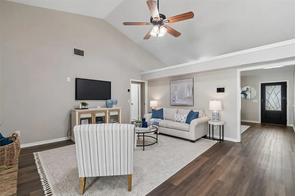 9735 Cypress Pond Avenue Tampa FL 33647