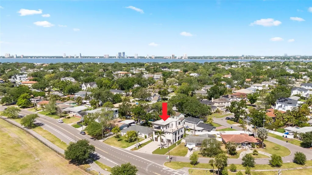 706 S Davis Boulevard Tampa FL 33606
