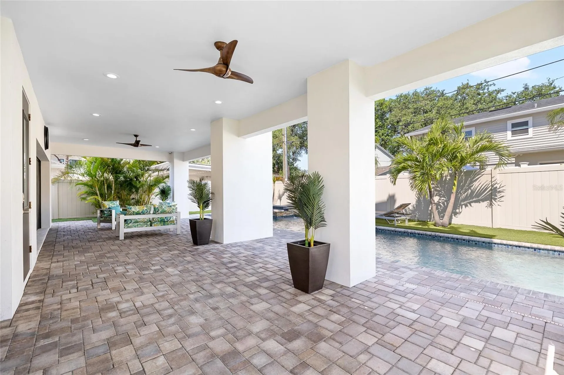 706 S Davis Boulevard Tampa FL 33606