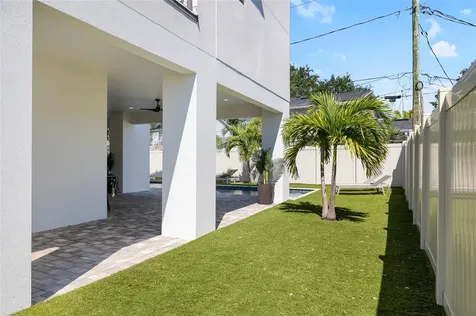 706 S Davis Boulevard Tampa FL 33606