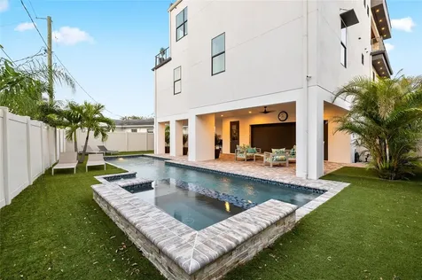 706 S Davis Boulevard Tampa FL 33606