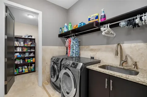 706 S Davis Boulevard Tampa FL 33606