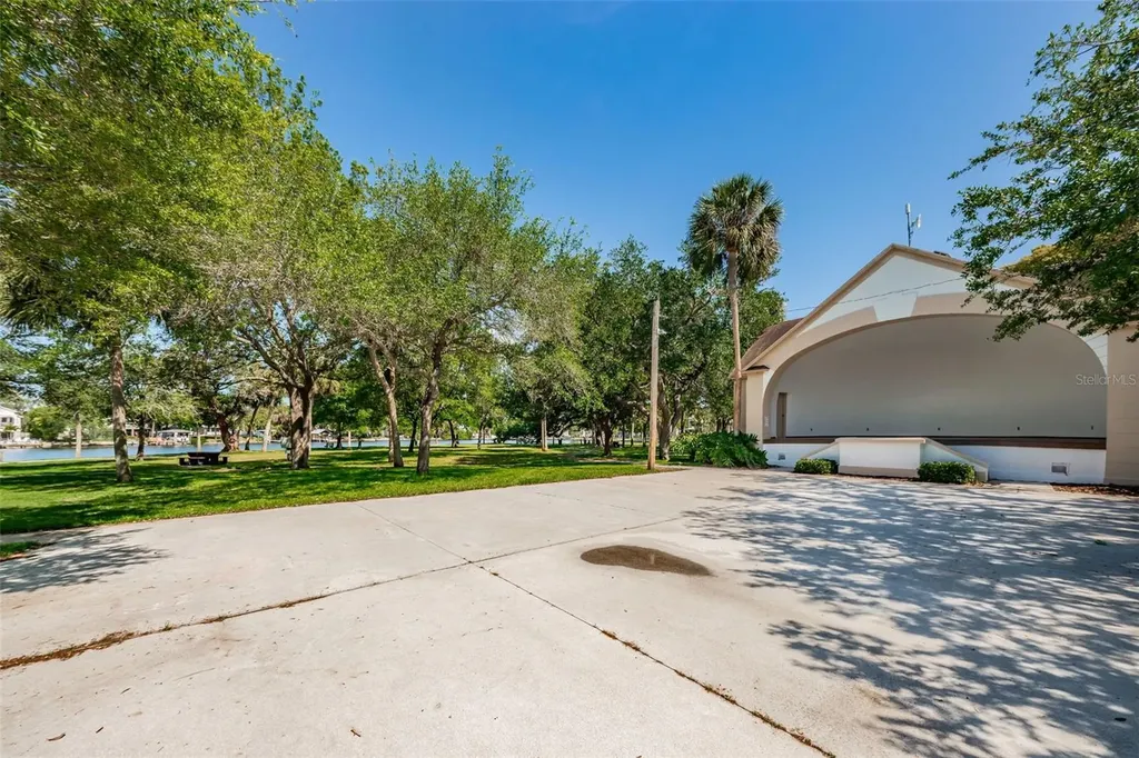 39820 Us Highway 19 N Tarpon Springs FL 34689