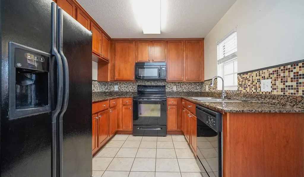 176 Coquina Bay Dr Drive St Petersburg FL 33705