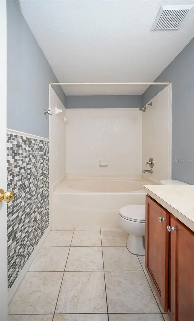 176 Coquina Bay Dr Drive St Petersburg FL 33705