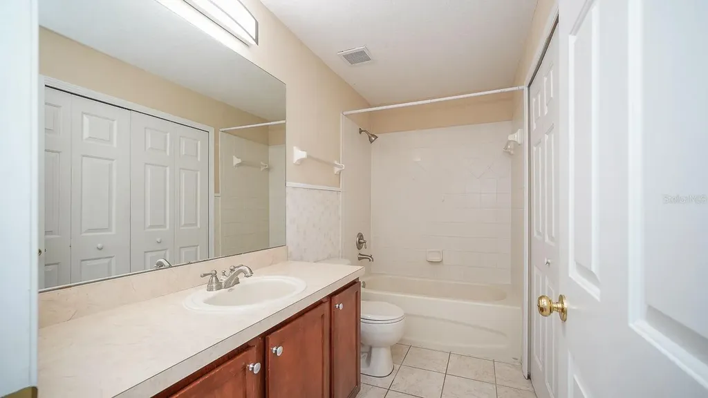 176 Coquina Bay Dr Drive St Petersburg FL 33705