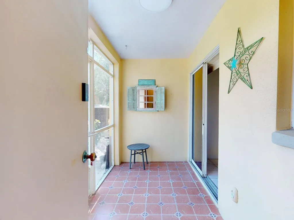 176 Coquina Bay Dr Drive St Petersburg FL 33705