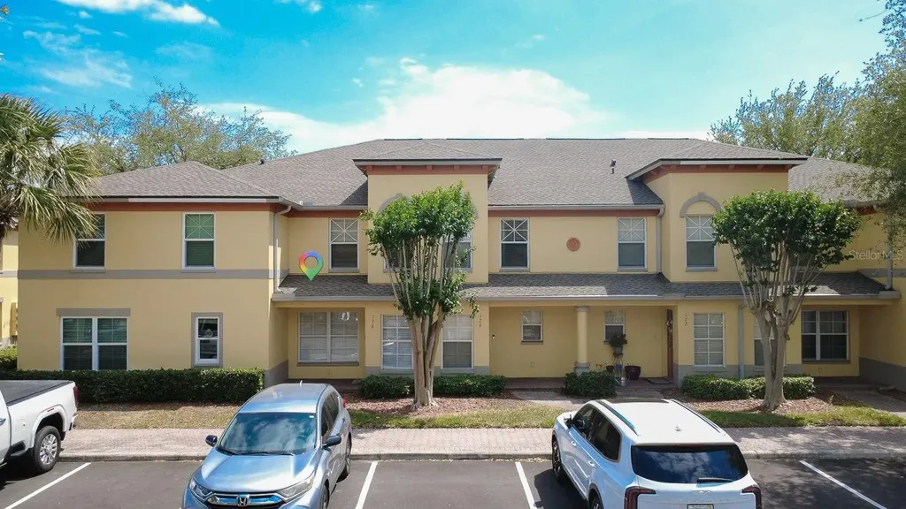 176 Coquina Bay Dr Drive St Petersburg FL 33705