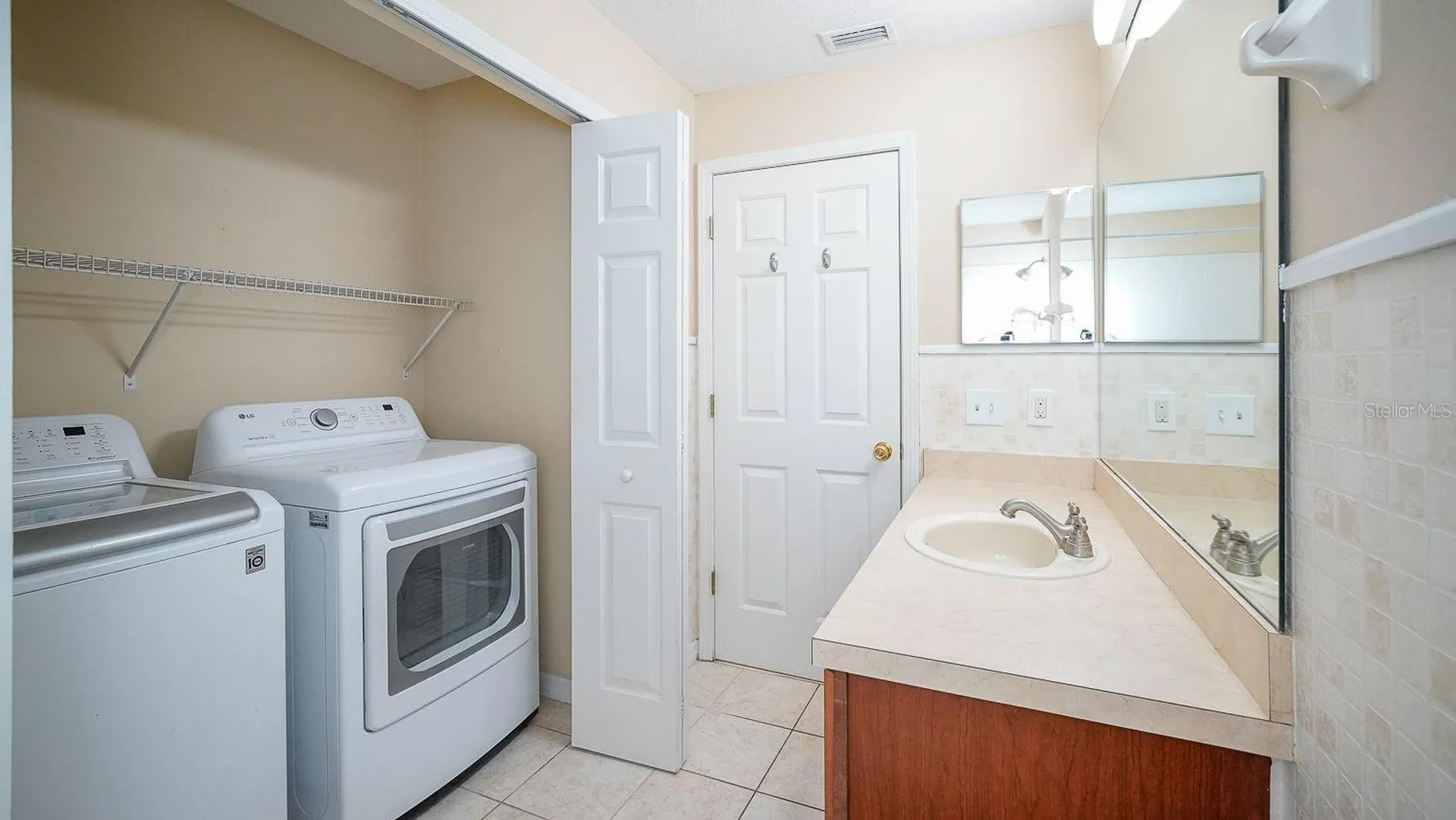 176 Coquina Bay Dr Drive St Petersburg FL 33705
