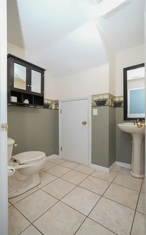 176 Coquina Bay Dr Drive St Petersburg FL 33705