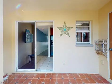 176 Coquina Bay Dr Drive St Petersburg FL 33705