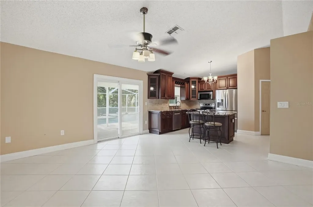 5277 Deltona Boulevard Spring Hill FL 34606
