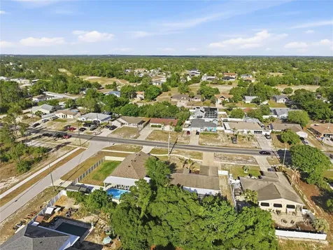 5277 Deltona Boulevard Spring Hill FL 34606