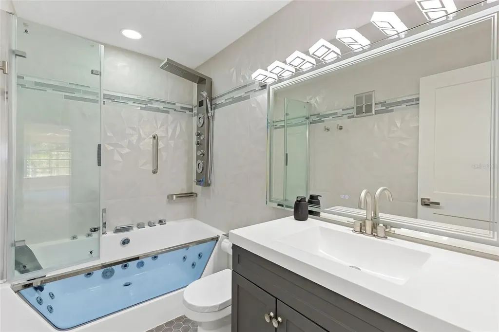 5623 80th Street N St Petersburg FL 33709