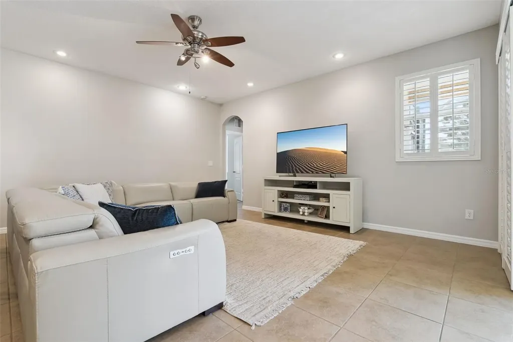 1862 Lorenzo Lane Oviedo FL 32765