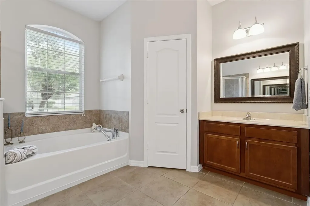 1862 Lorenzo Lane Oviedo FL 32765