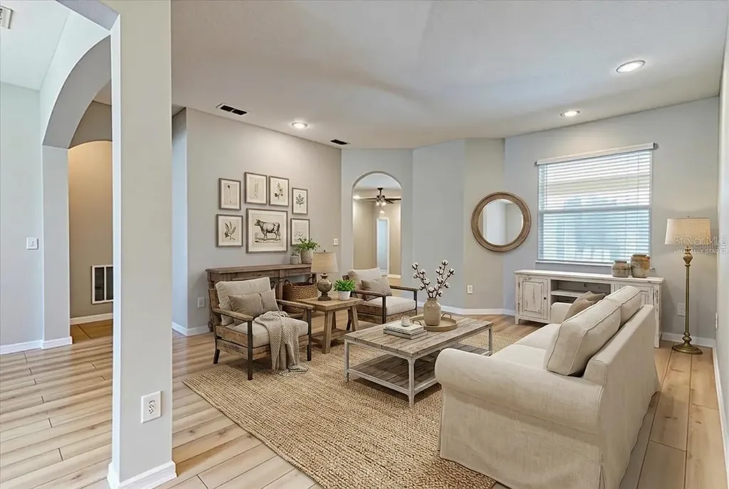 1862 Lorenzo Lane Oviedo FL 32765