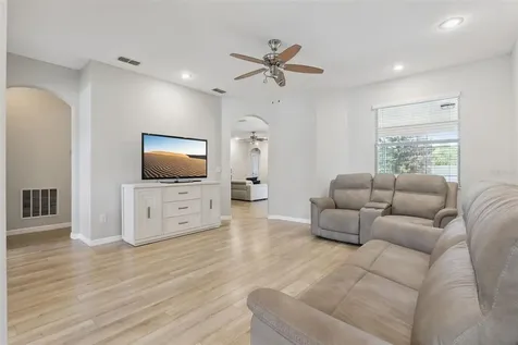1862 Lorenzo Lane Oviedo FL 32765