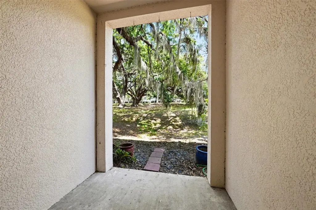1112 Hillhurst Drive Wesley Chapel FL 33543