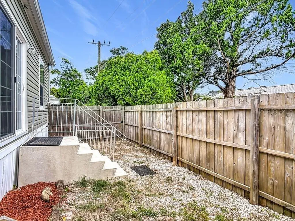 102 Ash Street Edgewater FL 32141