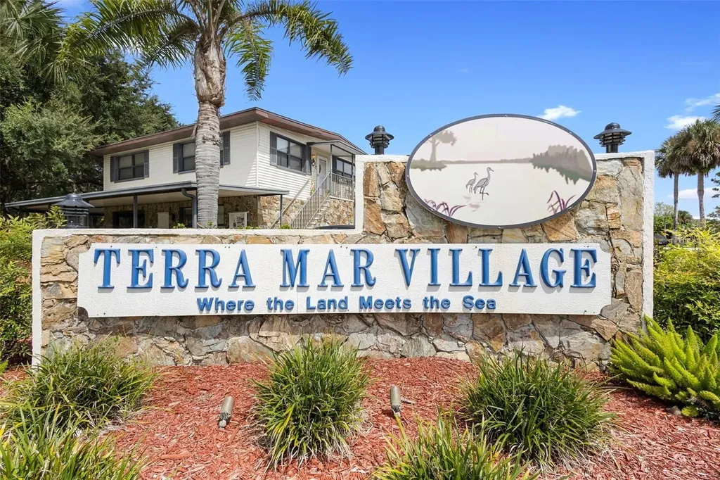102 Ash Street Edgewater FL 32141