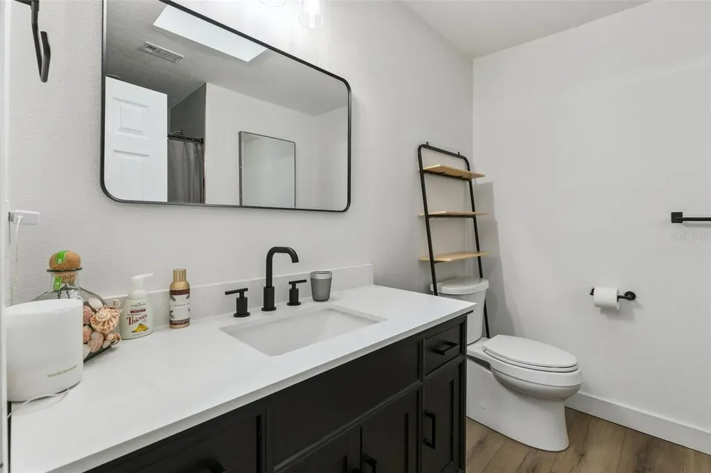 496 W Par Street Orlando FL 32804