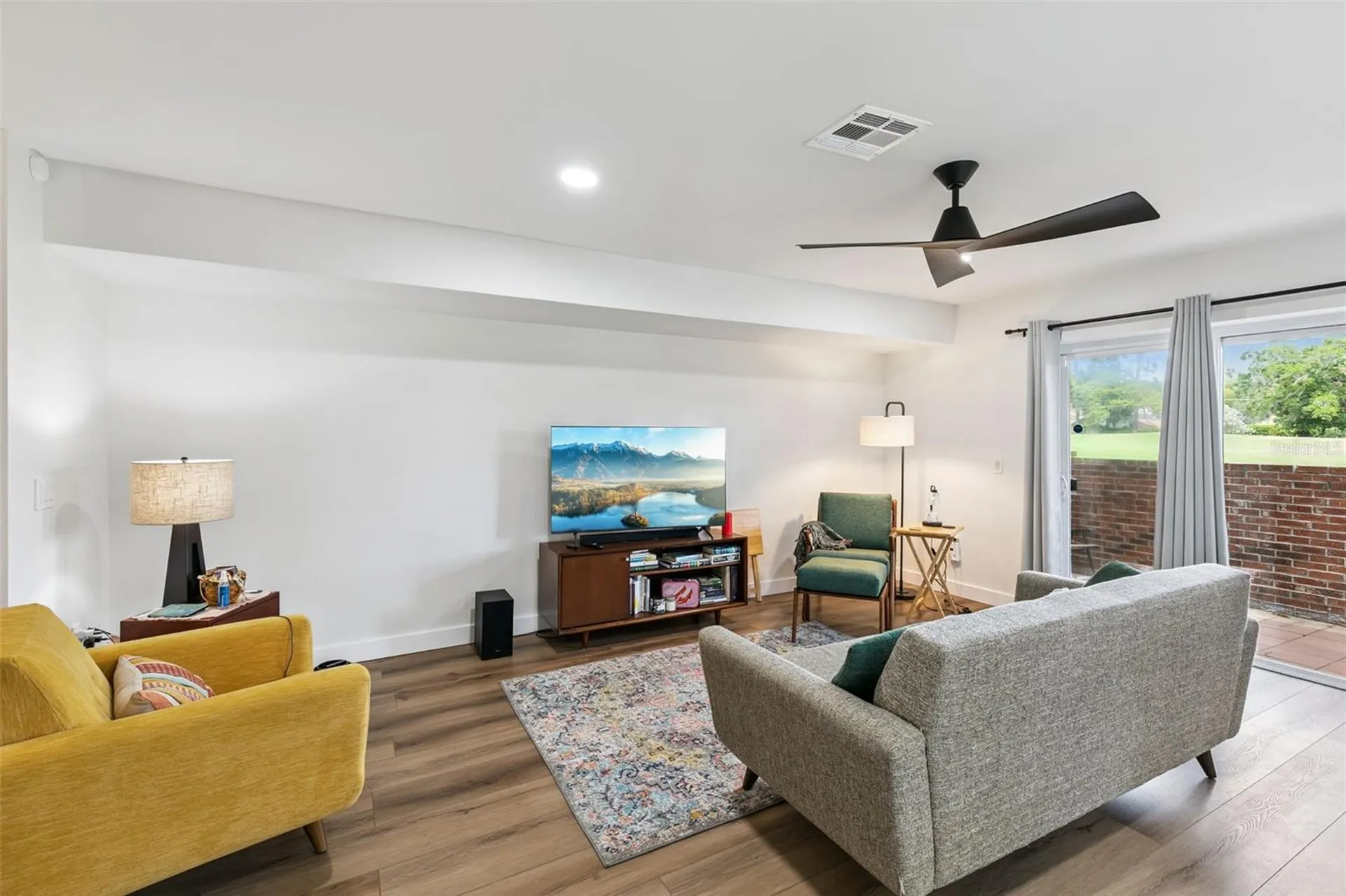 496 W Par Street Orlando FL 32804