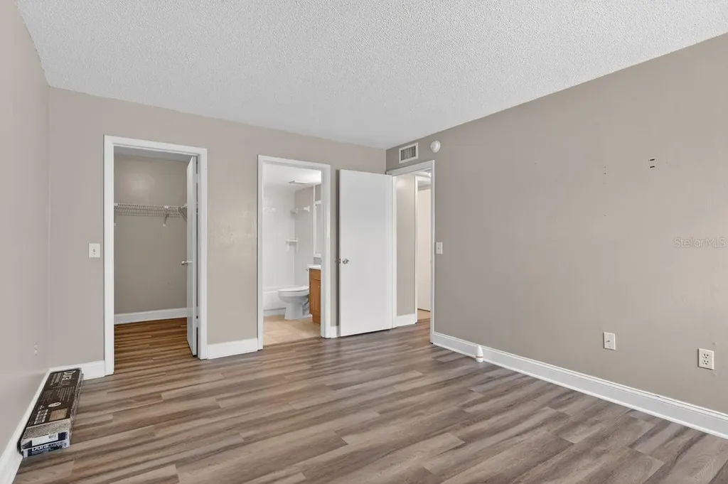 14319 Hanging Moss Circle Tampa FL 33613