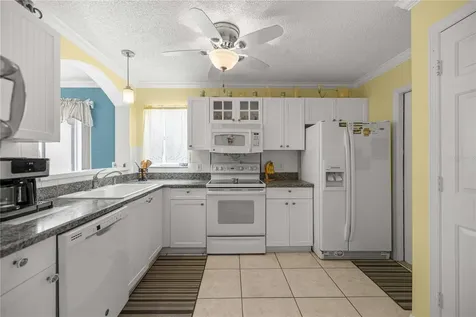 511 Alameda Avenue Lady Lake FL 32159