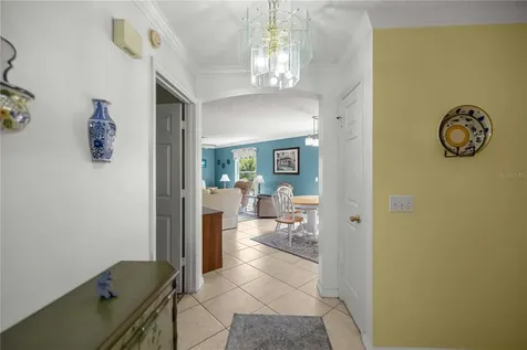 511 Alameda Avenue Lady Lake FL 32159