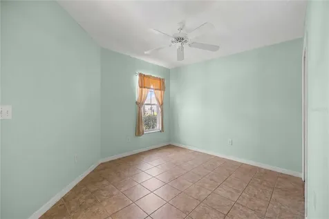 511 Alameda Avenue Lady Lake FL 32159