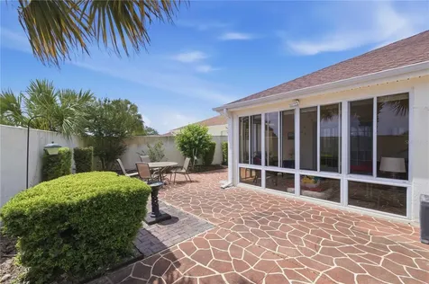 511 Alameda Avenue Lady Lake FL 32159