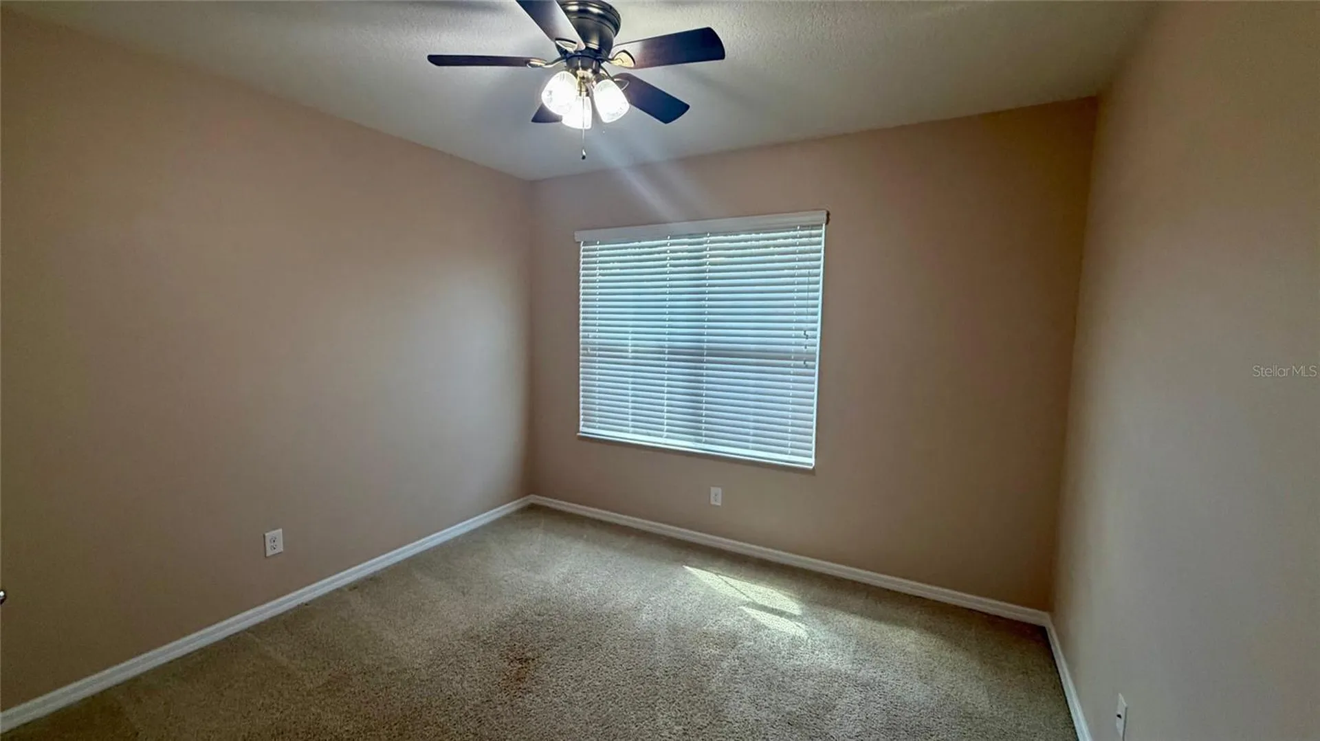 3342 Landing View Tavares FL 32778