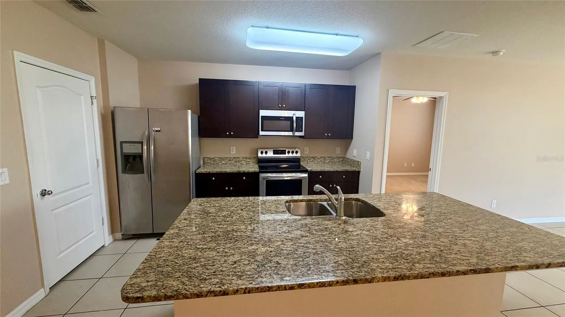 3342 Landing View Tavares FL 32778