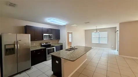 3342 Landing View Tavares FL 32778