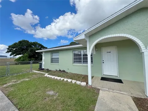 2540 Elm Avenue Lake Wales FL 33898