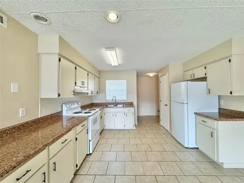 2540 Elm Avenue Lake Wales FL 33898