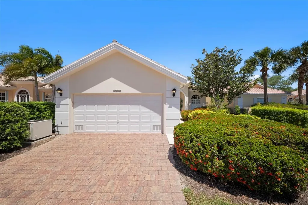 5609 Lucia Place Sarasota FL 34238