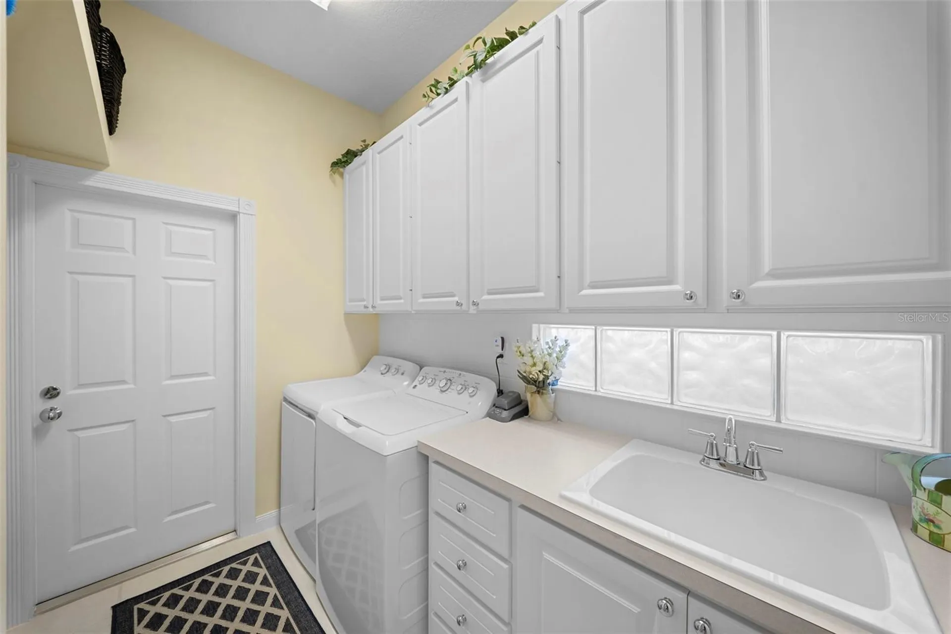 5609 Lucia Place Sarasota FL 34238