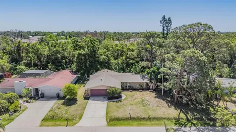 1124 Danny Drive Sarasota FL 34243