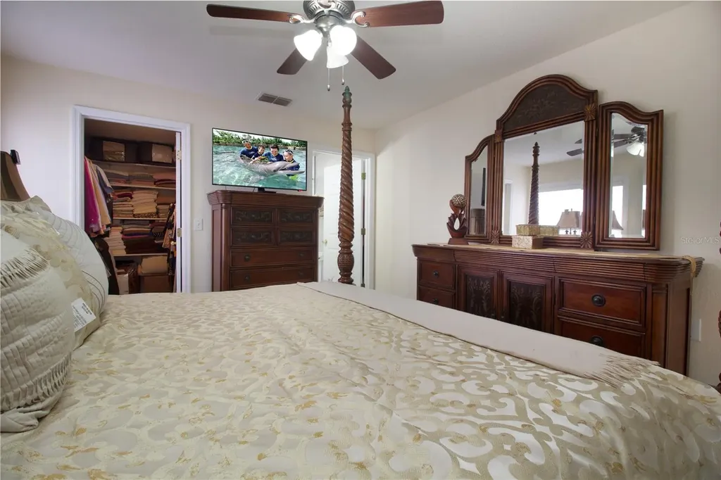 6914 N Himes Avenue Tampa FL 33614