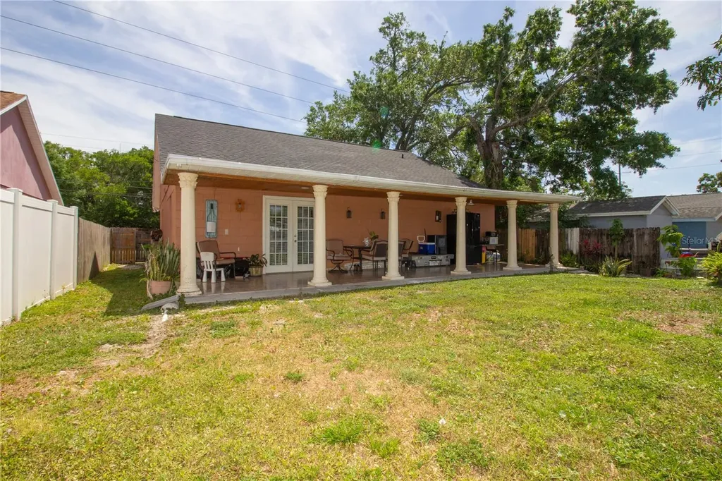 6914 N Himes Avenue Tampa FL 33614