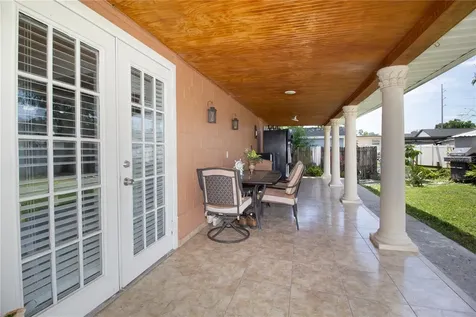 6914 N Himes Avenue Tampa FL 33614