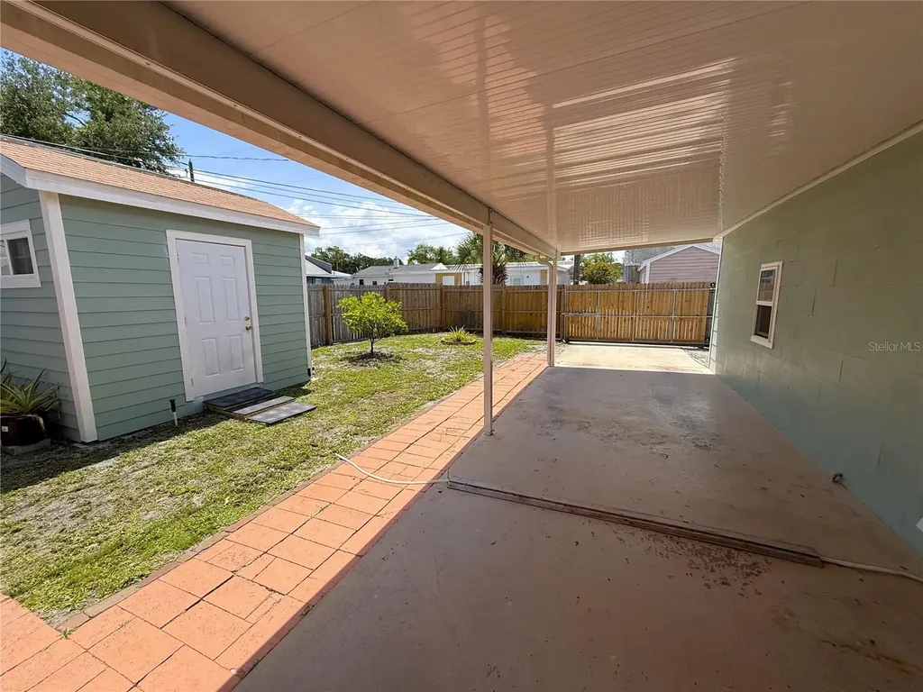 4424 1st Avenue N St Petersburg FL 33713