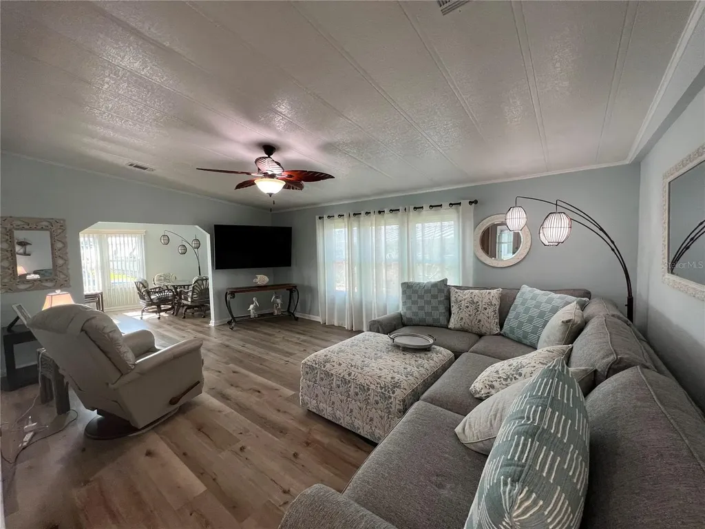 2038 Maui Drive Holiday FL 34691