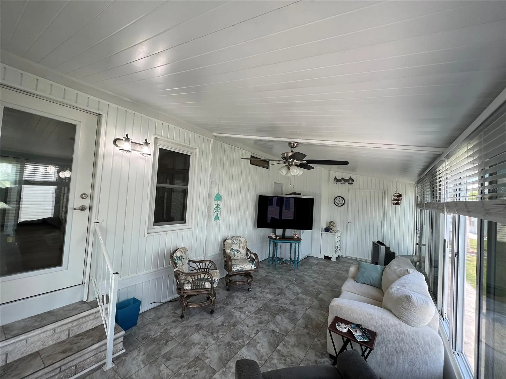 2038 Maui Drive Holiday FL 34691