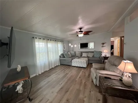 2038 Maui Drive Holiday FL 34691
