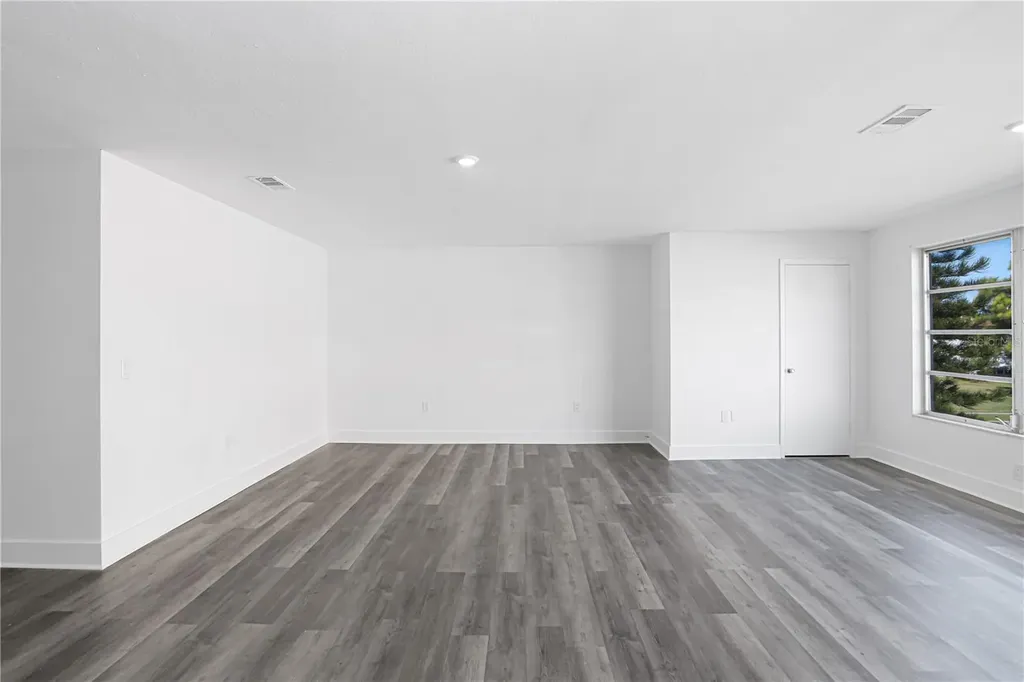 5603 80th Street N St Petersburg FL 33709